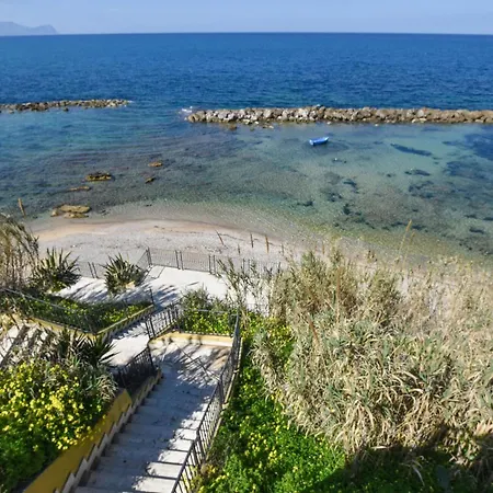 3 Bedroom Nice Apartment In Trappeto Trappeto (Sicily)