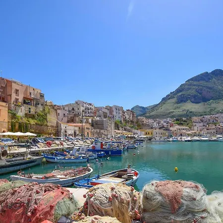 3 Bedroom Nice Apartment In Trappeto Trappeto (Sicily)